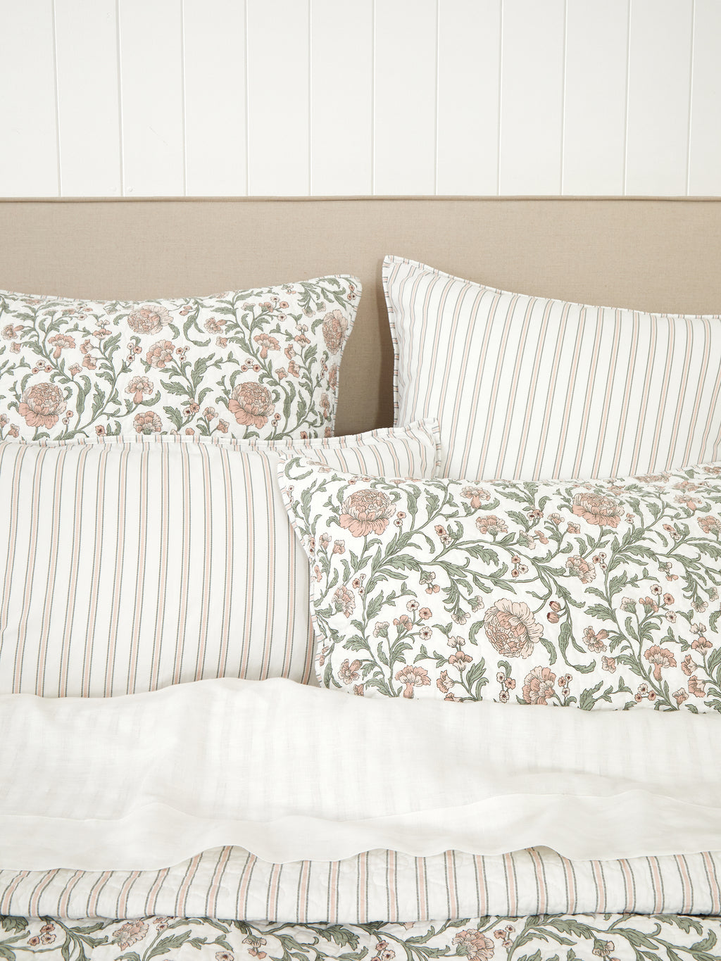Arabella Quilt | Floral-2