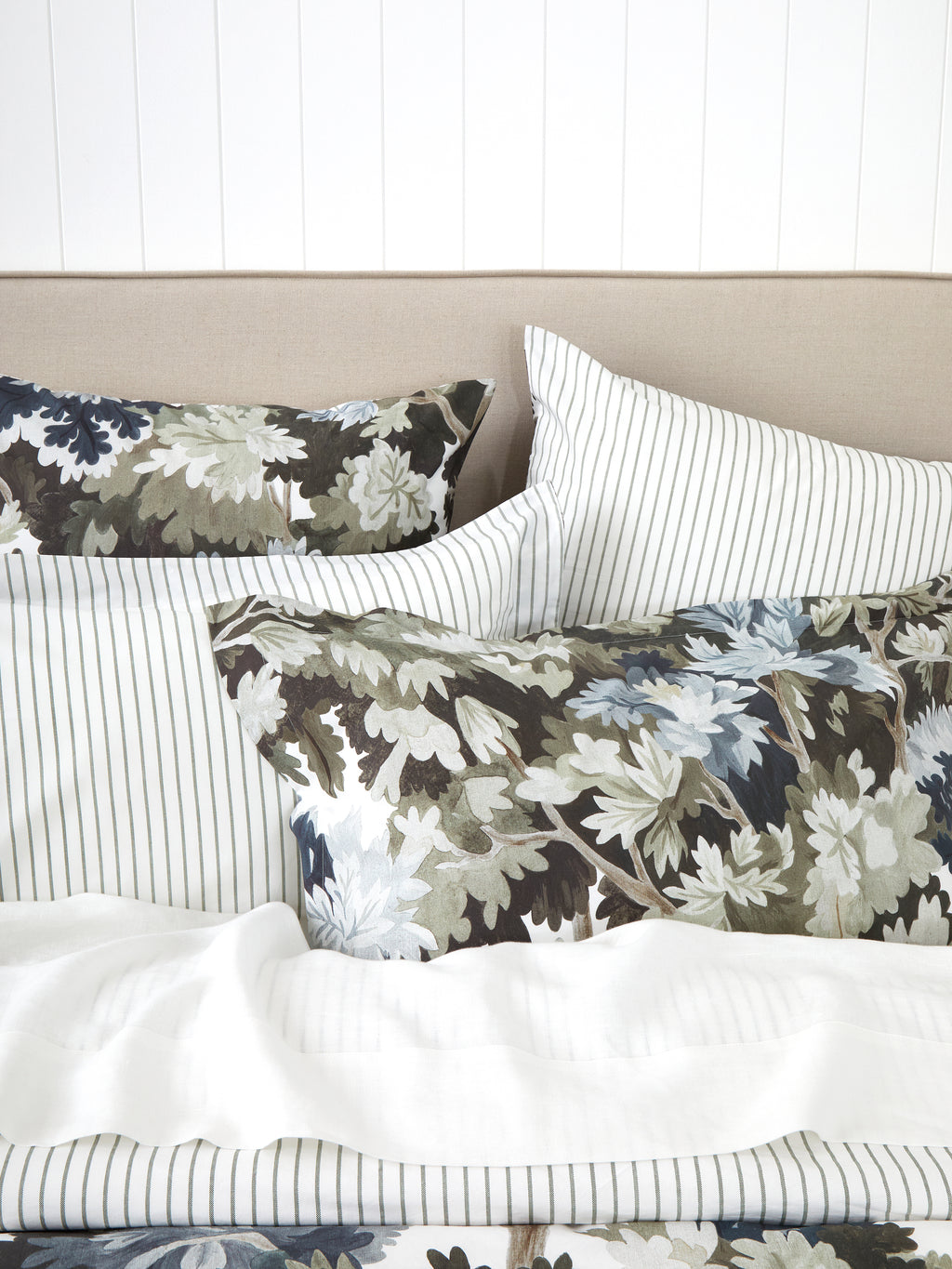 Canopy Duvet Cover Set | Multi-2