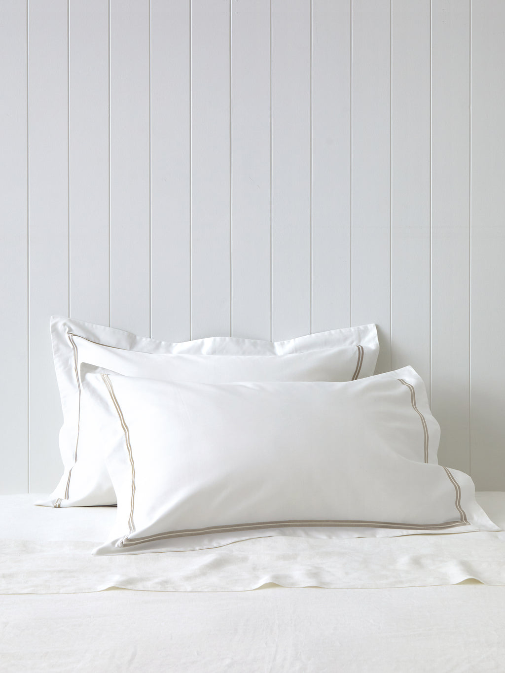 Monarch Accent Oxford Pillowcase Set | Stone White-1