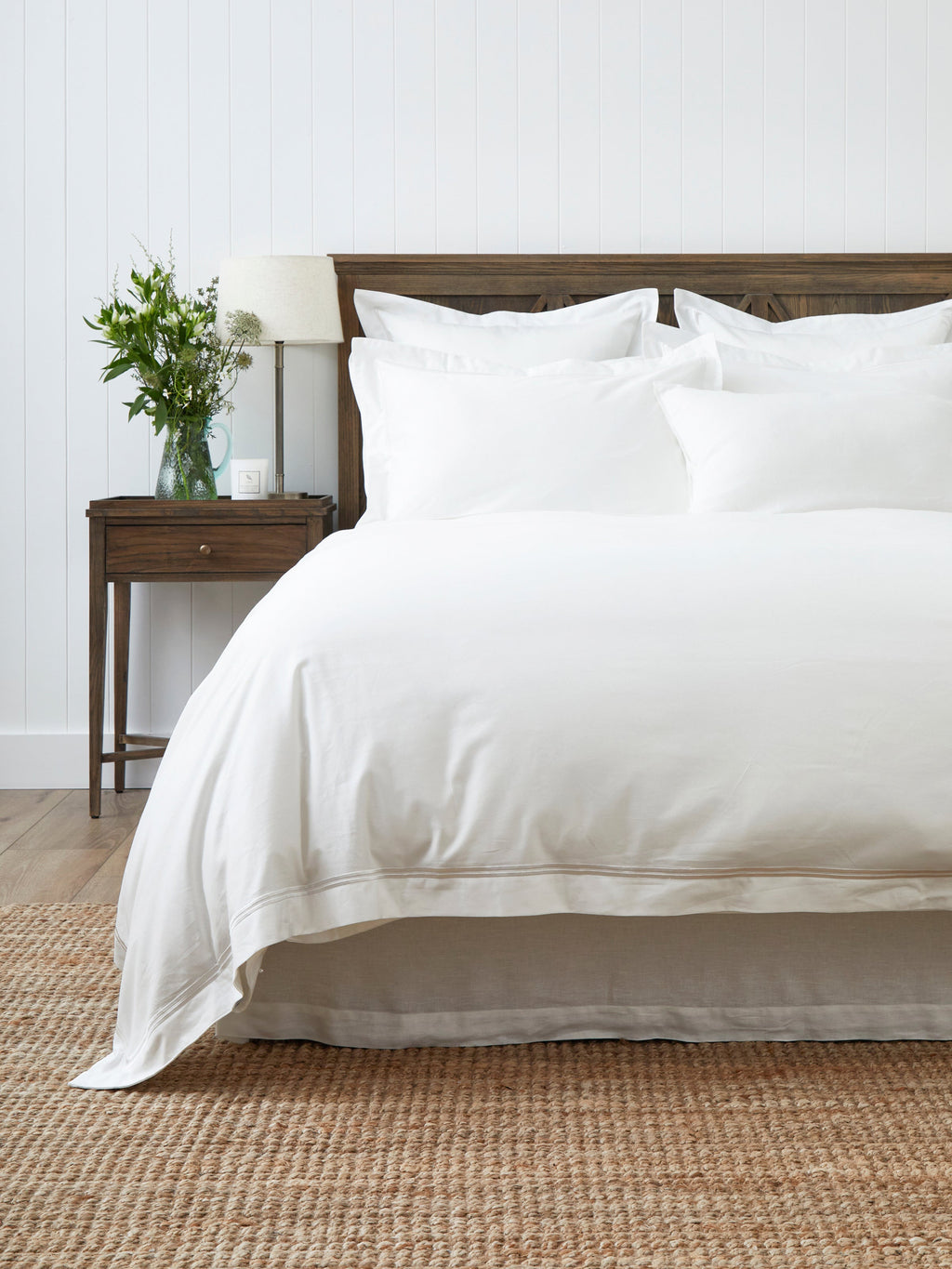 Monarch Duvet Cover Set | White White-1