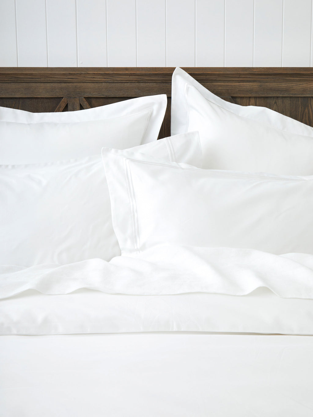 Monarch Duvet Cover Set | White White-2