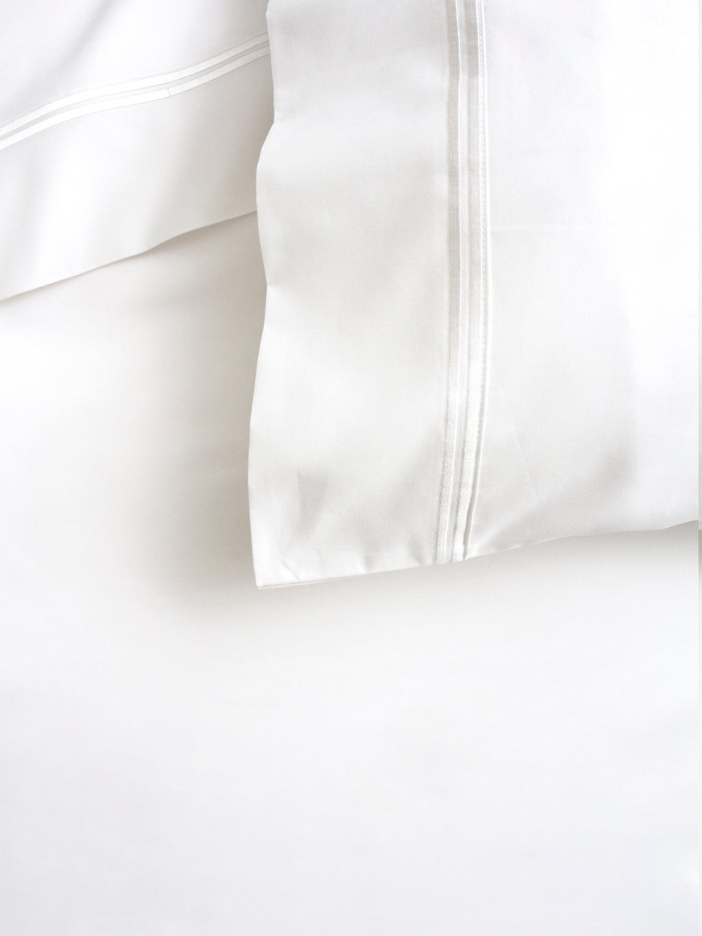 Monarch Flat Embroidery Sheet | White White-2