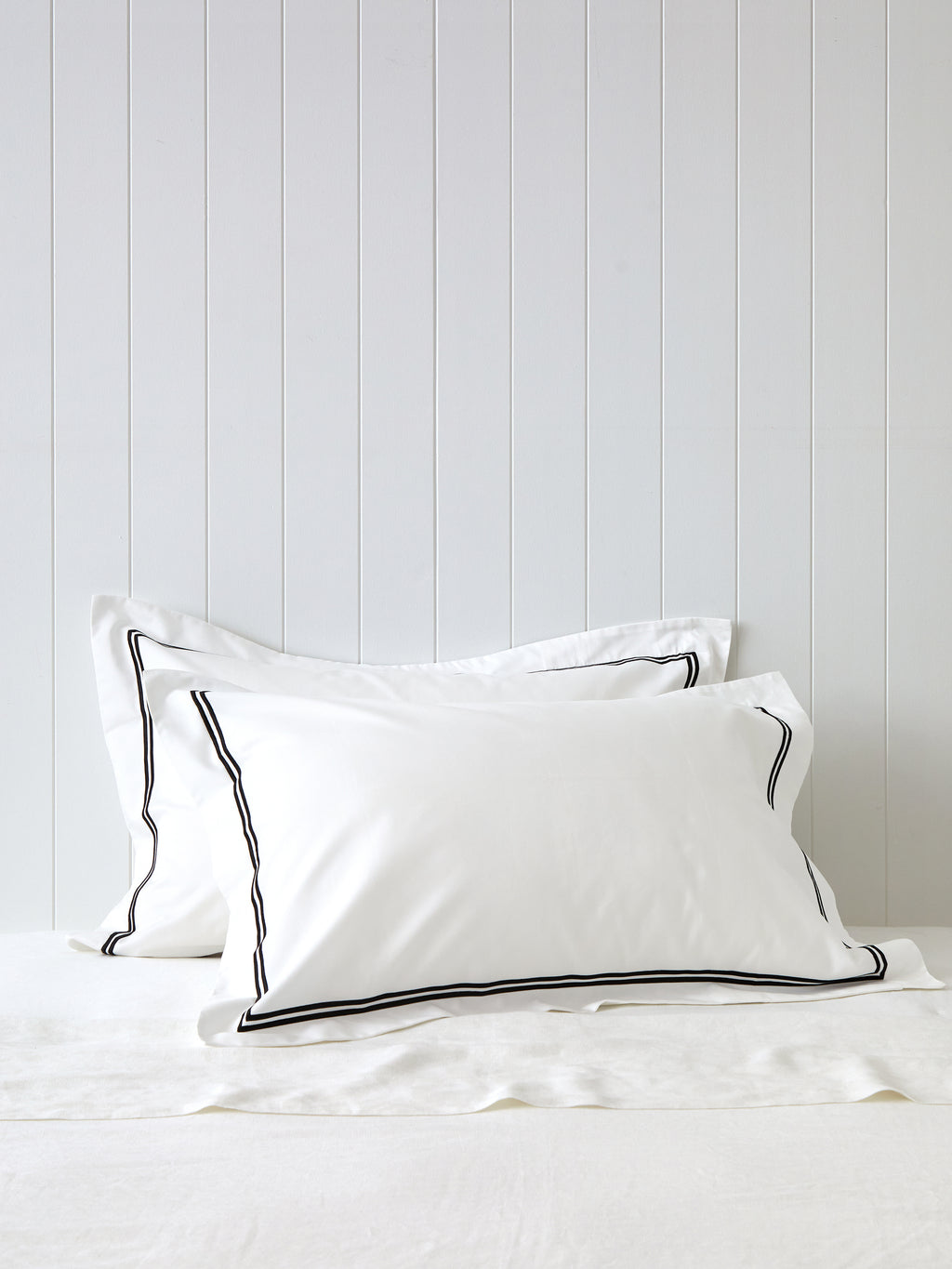 Monarch Oxford Pillowcase Set | Black White-1