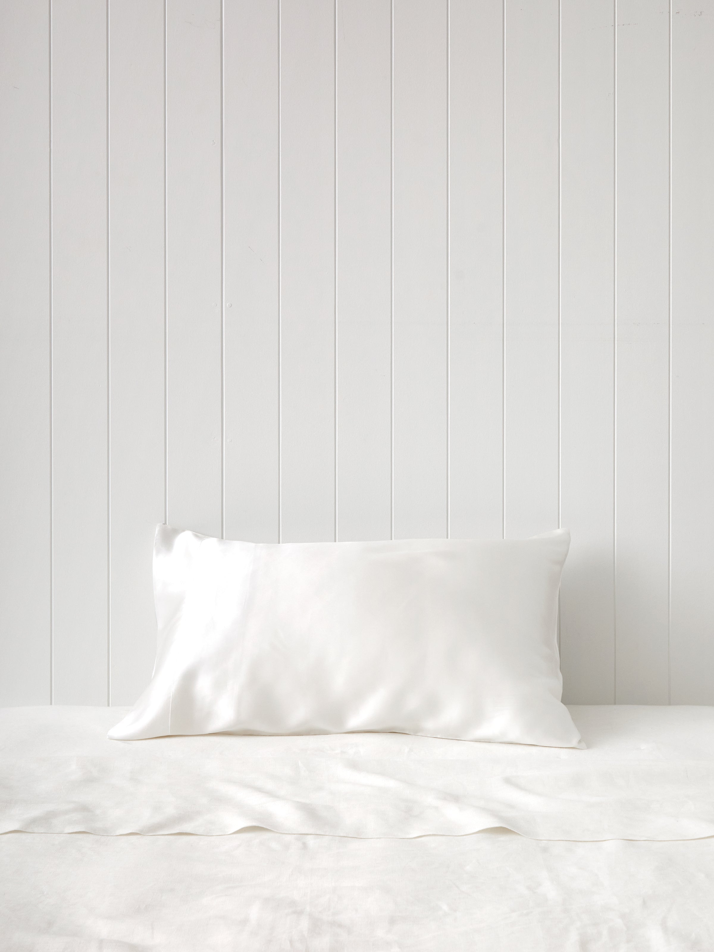 Silk Boxed Standard Pillowcase | White-1